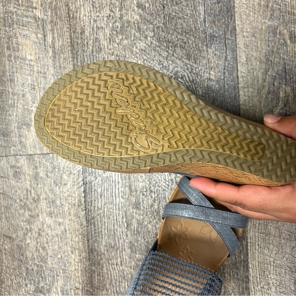 Skechers Luxe Foam Women's Blue Wedge Sandals - Picture 6 of 12